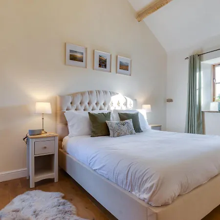 Nick Jone Holiday home *